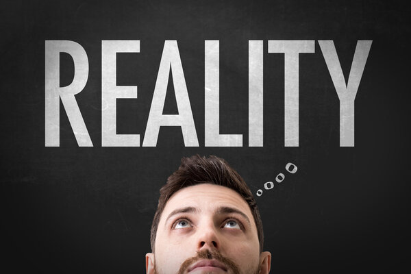 Man looking up on text 