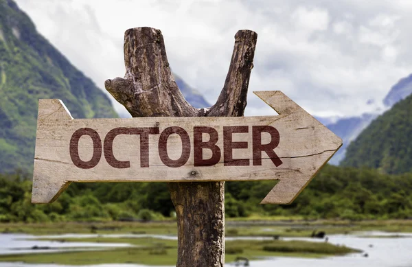 Oktober houten teken — Stockfoto