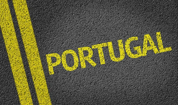 Portugal escrito na estrada — Fotografia de Stock