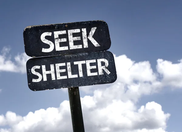 Seek Shelter sign — Stock Photo, Image