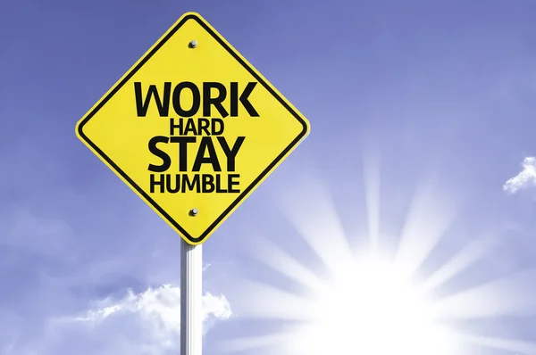 Work hard stay humble road sign — Stock Photo, Image