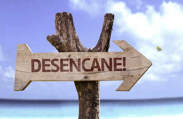 "Desencane "(in portoghese: Alleggerire) segno di legno — Foto Stock