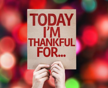 Bugün Thankful For... renkli arka plan üzerinde yazılı