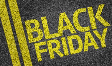 Black Friday yolda yazılı