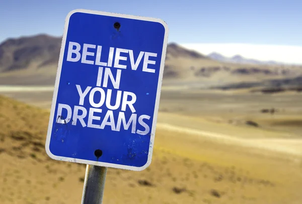 Cree en el signo de tus sueños —  Fotos de Stock