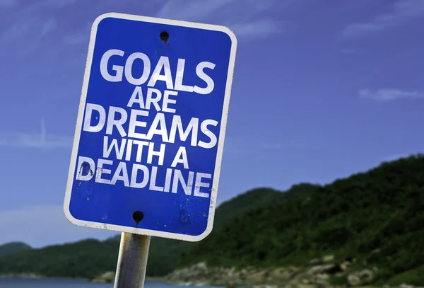 Goals are Dreams with a Deadline sign — стоковое фото