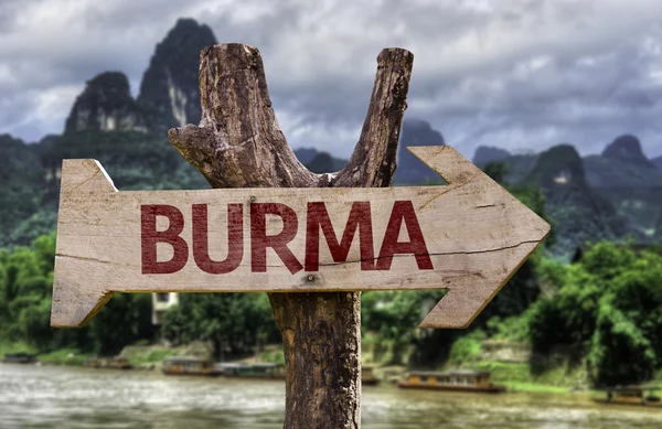 Burma ahşap işareti — Stok fotoğraf