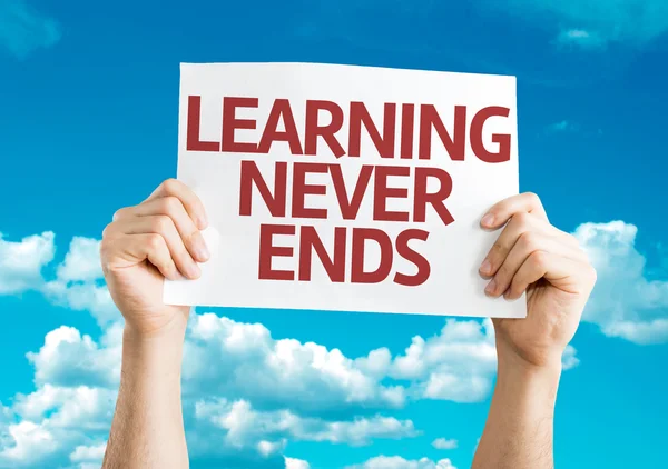 Aprendizagem nunca termina cartão — Fotografia de Stock
