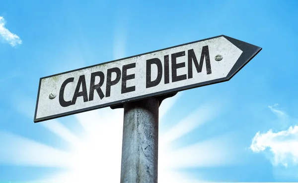 Carpe diem skylt — Stockfoto