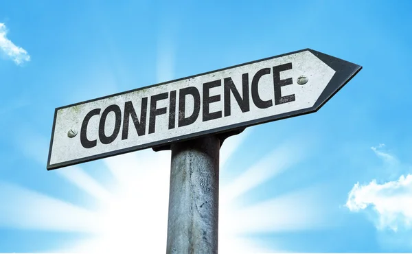 Text:Confidence  on sign — Stock Photo, Image