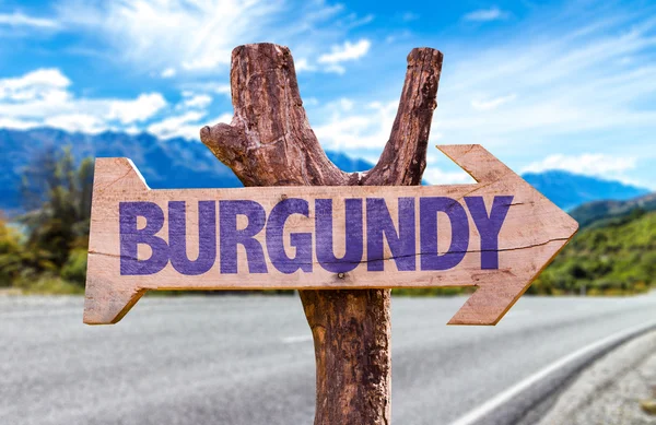 Burgundy wooden sign — Stock Photo, Image