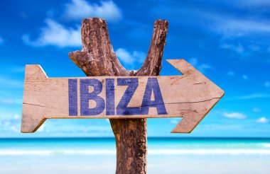 Ibiza ahşap işareti