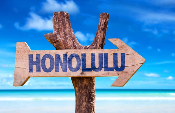 Signo de madera Honolulu — Foto de Stock