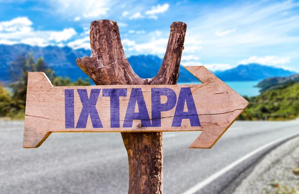 Ixtapa wooden sign — Stock Photo, Image