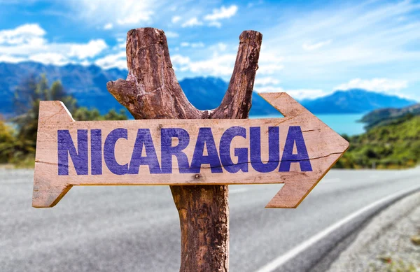 Nicarágua sinal de madeira — Fotografia de Stock