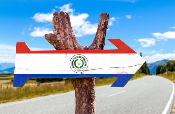 Paraguai Bandeira de madeira sinal — Fotografia de Stock