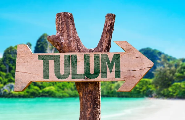 Tulum-Holzschild — Stockfoto