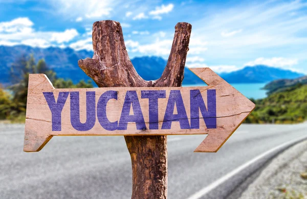 Yucatan houten teken — Stockfoto