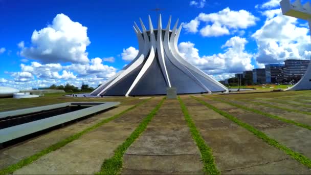 Berömda katedralen i Brasilia — Stockvideo