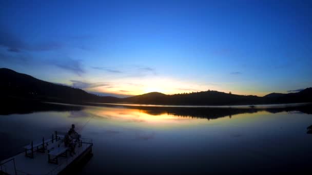 Coucher de soleil sur la ville de Minas Gerais — Video