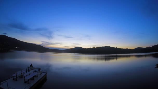 Naplemente a város Minas Gerais — Stock videók