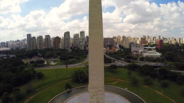 Veduta aerea di Obelisco e Parco Ibirapuera — Video Stock