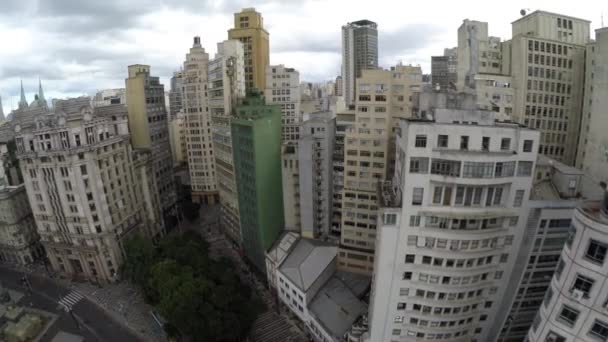 Calles del centro en Sao Paulo — Vídeo de stock