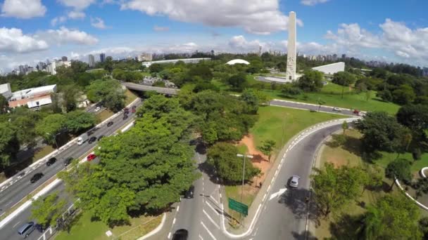 Obelisk und ibirapuera park von sao paulo — Stockvideo