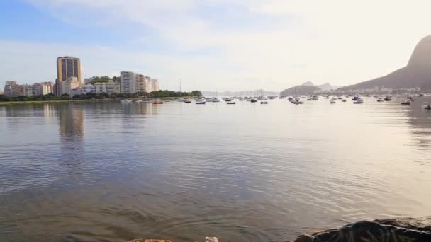 Geweldig landschap van Botafogo strand — Stockvideo