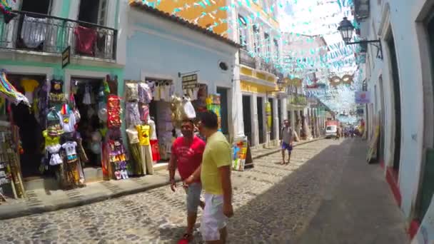 Caminando por la Ciudad Vieja — Vídeos de Stock