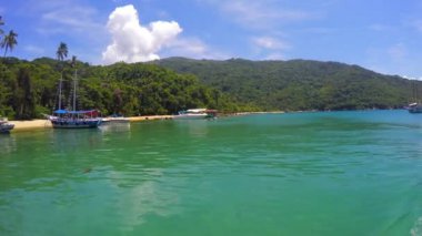 Ilha Grande ünlü Praia do Pouso