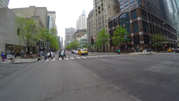 Jazda na ulicach Chicago — Wideo stockowe
