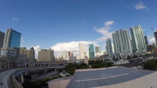 在迈阿密市区开车 — 图库视频影像
