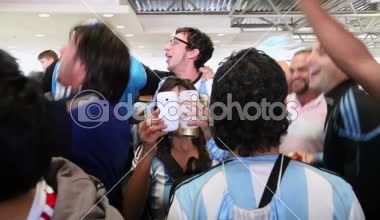 Arjantin hayranları mach önce şarkı