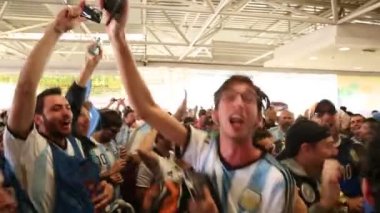 Arjantin hayranları mach önce şarkı