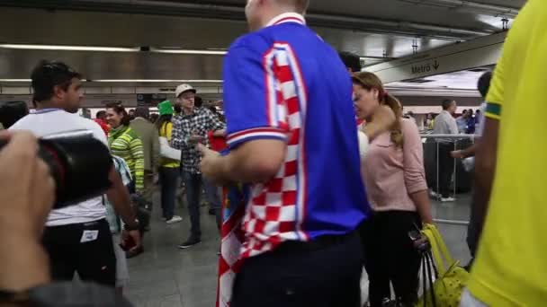 Les fans célèbrent la Coupe du Monde du Brésil — Video