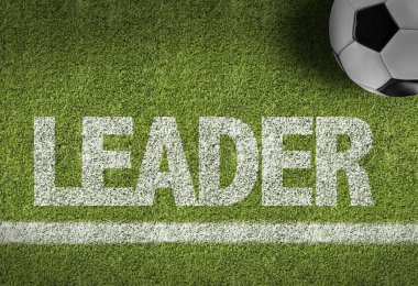 Yeşil futbol sahası