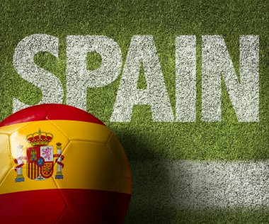 Yeşil futbol sahası