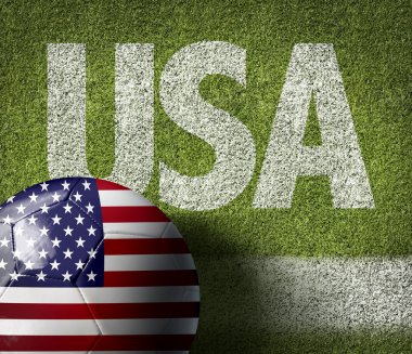 Yeşil futbol sahası