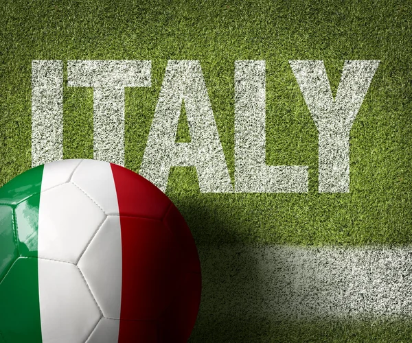 Terrain de football avec le texte Italie — Photo