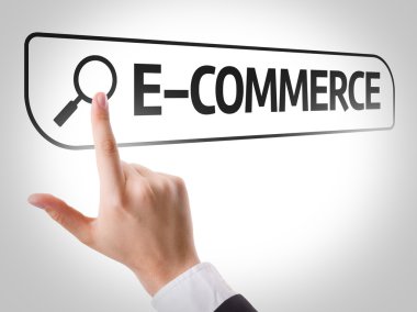 E-ticaret arama çubuğunda yazılı