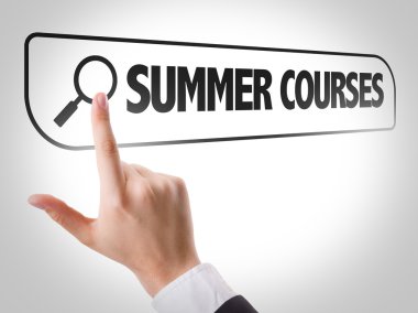 Arama çubuğunda yazılı Yaz kursları