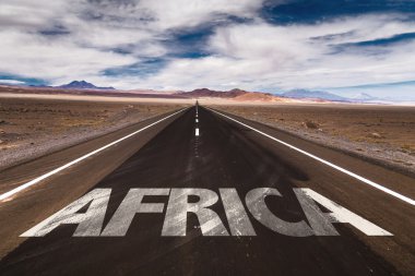 Afrika çöl yolu üzerinde