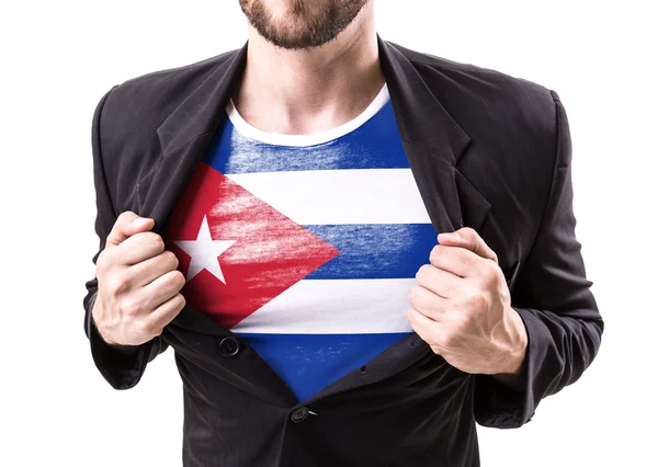 Homme d'affaires étirant costume avec drapeau cubain — Photo