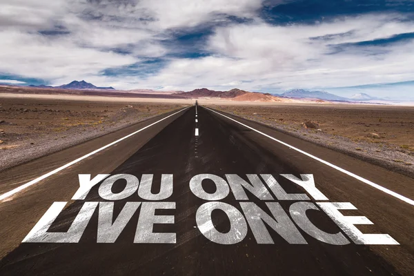 You Only Live Once onderweg — Stockfoto