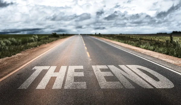 The End on rural road — Stock Photo, Image