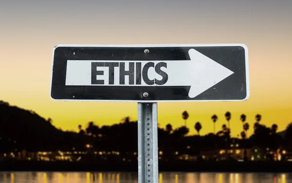 Ethics direction sign — Stock Photo, Image