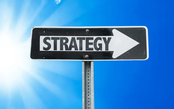 Znak kierunku strategii — Zdjęcie stockowe