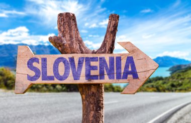 Slovenya ahşap işareti
