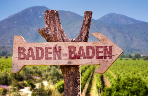 Signo de madera de Baden-Baden —  Fotos de Stock